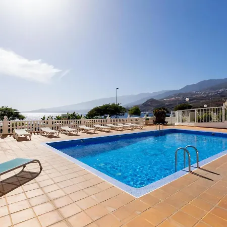 Lejlighed Beachfront With Communal Pool